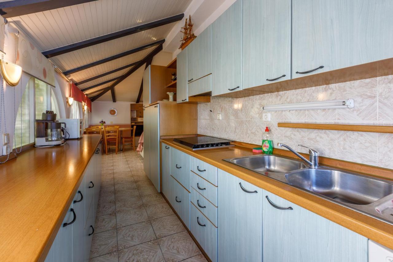 Apartmani Visnja Crikvenica Exterior photo